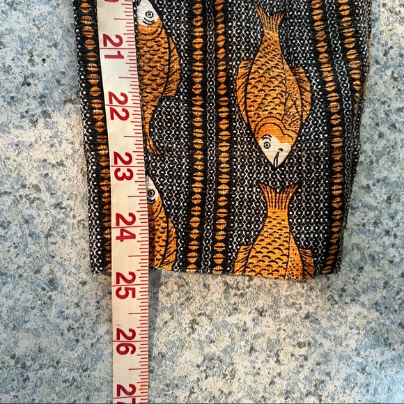 Anthropologie Cartonnier Fish Patterned Ankle Pants - Picture 10 of 16